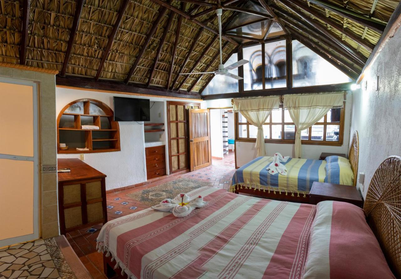 Hotel Bungalows Acuario Пуерто Ескондидо Екстериор снимка