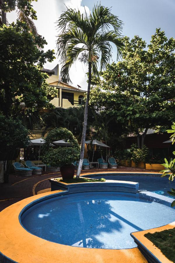 Hotel Bungalows Acuario Пуерто Ескондидо Екстериор снимка