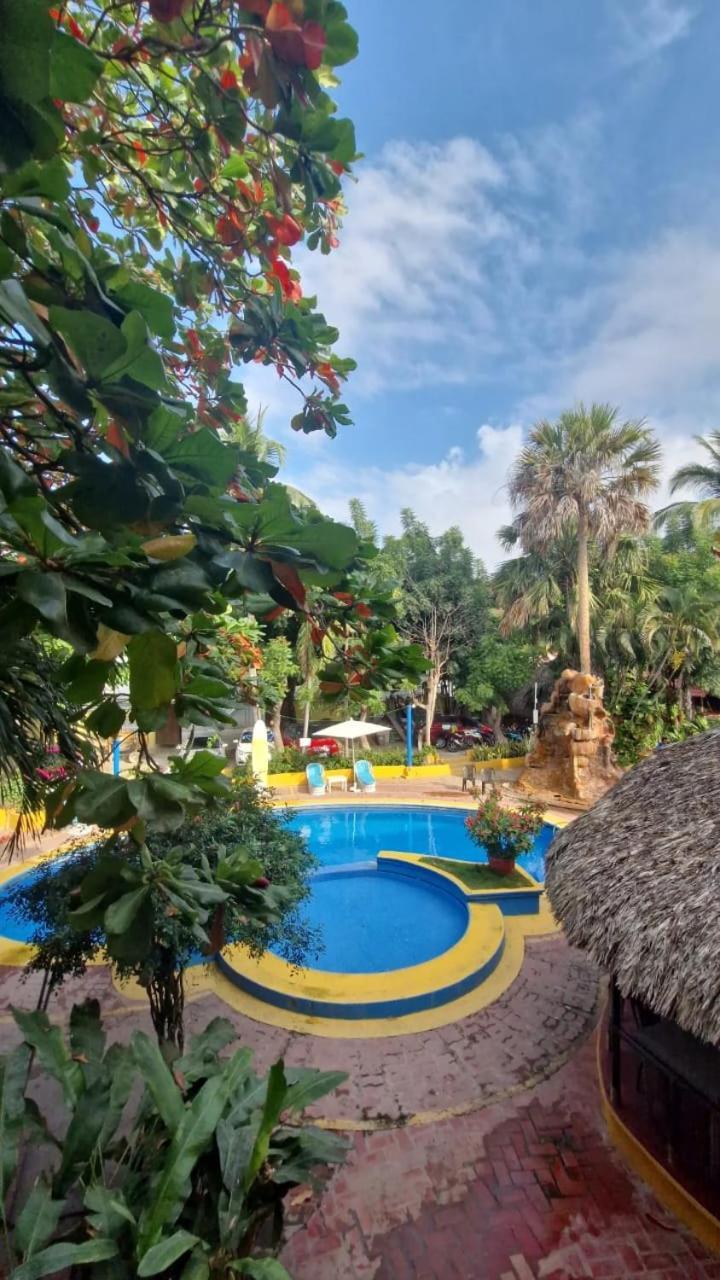 Hotel Bungalows Acuario Пуерто Ескондидо Екстериор снимка