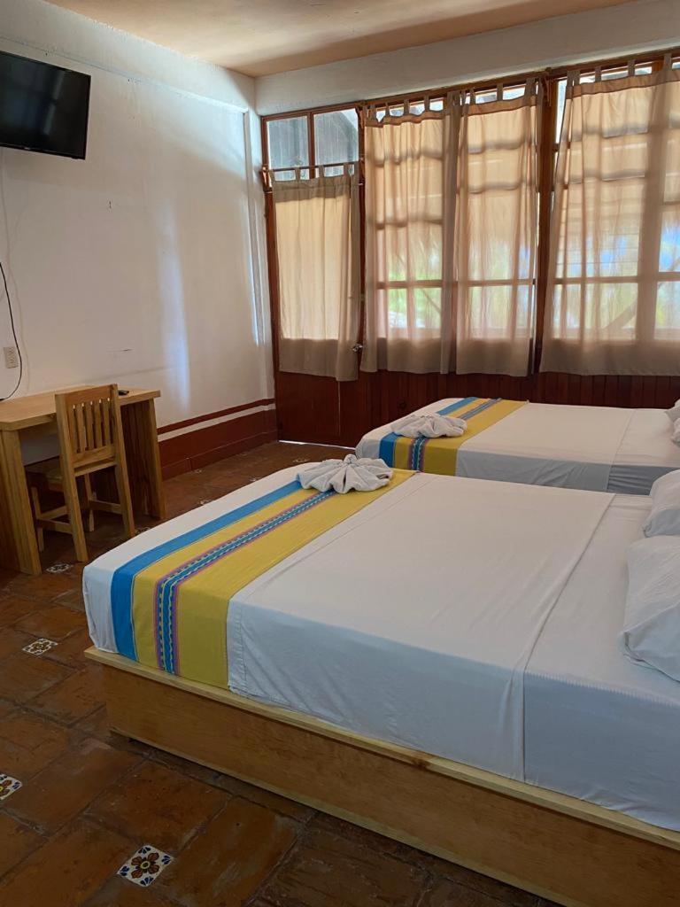 Hotel Bungalows Acuario Пуерто Ескондидо Екстериор снимка